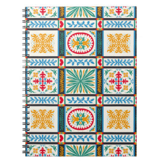 Caderno Espiral Bordado Maiolica Italiano: Floral Mediterrânica