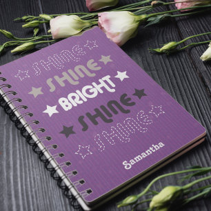 Caderno Espiral Brilho Roxo. Brilhante. Brilhante. Brilhante. Bril