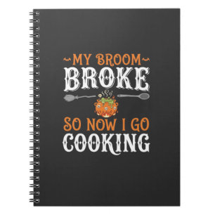 Caderno Espiral Bruxa de Halloween Cozinhando Cabo da Vassoura Que