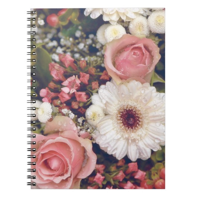 Caderno Espiral Buquê de Flores Rosas Românticas (Frente)