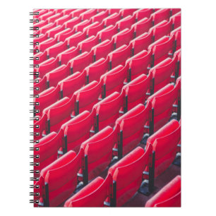 Caderno Espiral Cadeiras de teatro vermelho