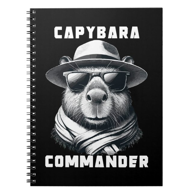 Caderno Espiral Capybara Com Óculos Solares Comandante (Frente)