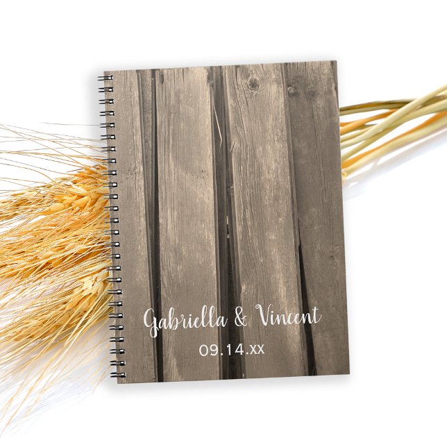 Caderno Espiral Casamento de Madeira com celeiro russo (Create an advice book or guest book for your rustic barn party bridal shower or wedding theme.)