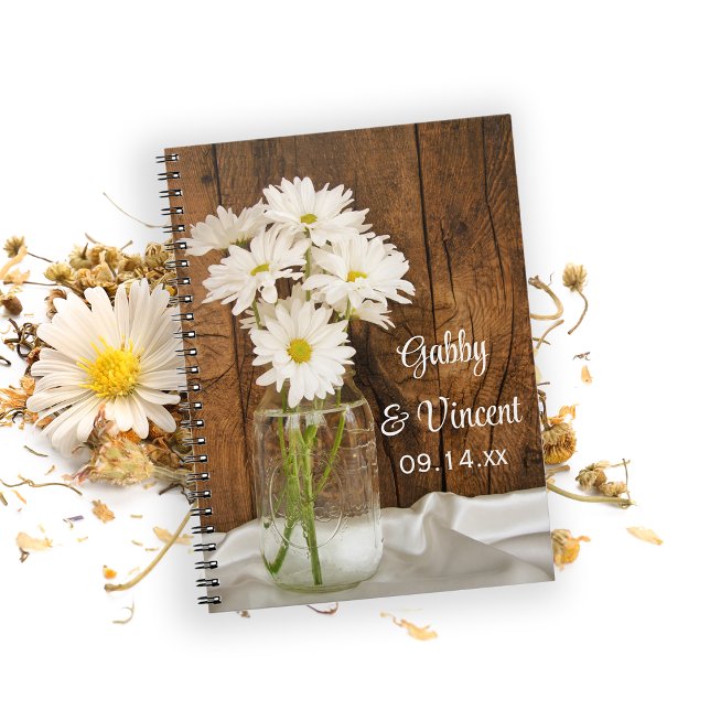 Caderno Espiral Casamento de Mason Jar White Daisies Country Barn (Criador carregado)
