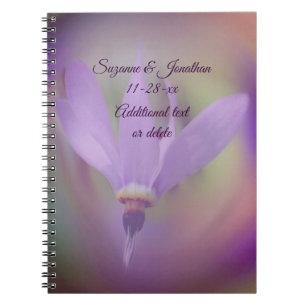 Caderno Espiral Casamento Personalizado Da Flor Pálida Roxo