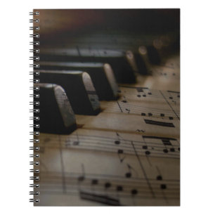 Caderno Espiral Chaves Anticas para Piano de Música