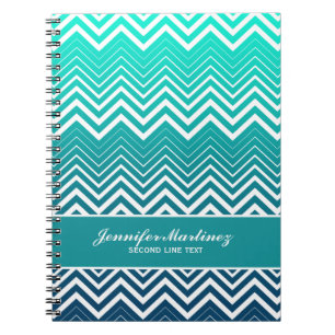 Caderno Espiral Chevron Zigzag Branco E Fundo Verde Azul