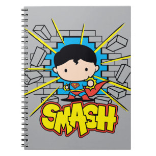 Caderno Espiral Chibi Superman Smashing Através da Parede de tijol