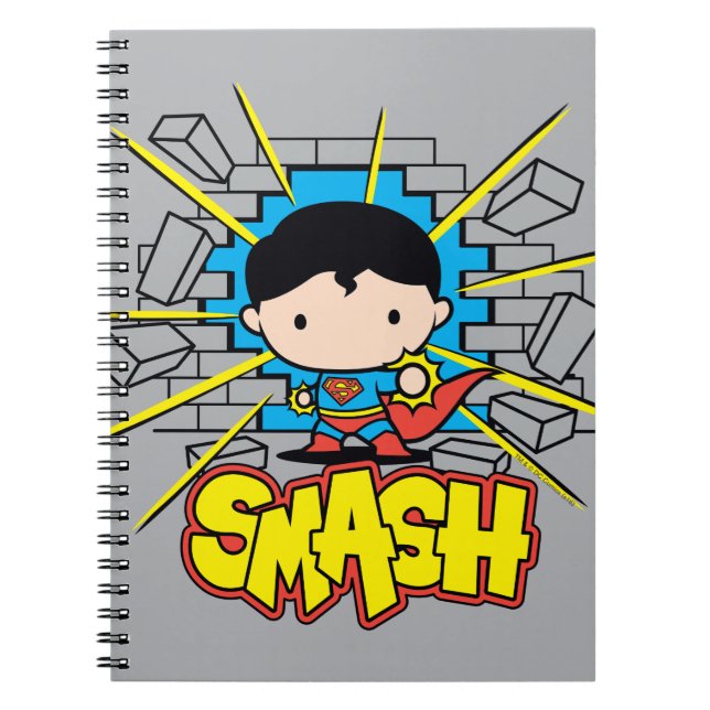 Caderno Espiral Chibi Superman Smashing Através da Parede de tijol (Frente)