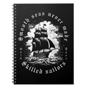 Caderno Espiral Citação de Marinheiro Habilidoso no Mar Tranquilo