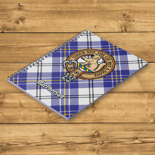 Caderno Espiral Clan MacPherson Crest sobre Blue Dress Tartan