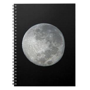 Caderno Espiral Close-Up Lua Cheia no Céu Noturno. Fotografia
