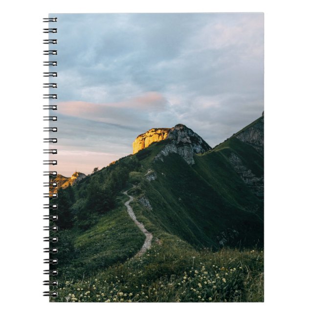 CADERNO ESPIRAL COLINAS VERDE (Frente)