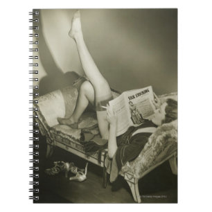 Caderno Espiral Compartimento da leitura da mulher