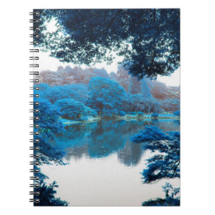Caderno Espiral Cor azul legal, natureza única, lago