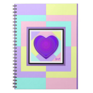 Caderno Espiral Cores de pastel e corações roxos batendo
