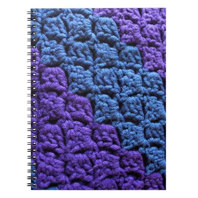 Caderno Espiral Crochet Roxo e Azul (Frente)