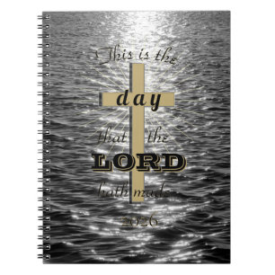 Caderno espiral Cross Este dia o Senhor fez