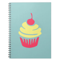 Cupcake rosa e amarelo com cereja no topo