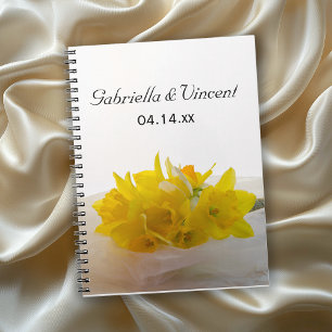 Caderno Espiral Daffodils Amarelos no Casamento da primavera Branc