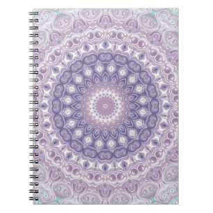 Caderno Espiral Desenho de Medalhões Lavanda e Roxo