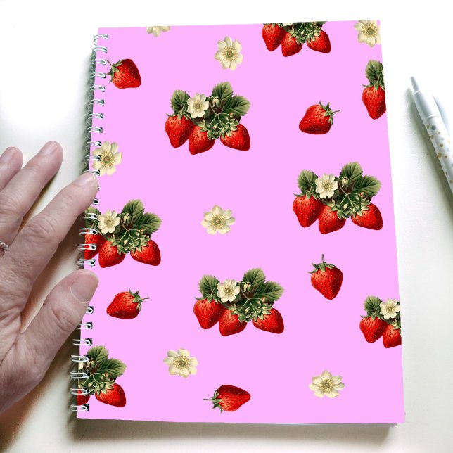 Caderno Espiral Design de morango no notebook moderno rosa simples (Criador carregado)