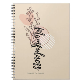 Caderno Espiral Design de nome de script floral Boho da Momfulness