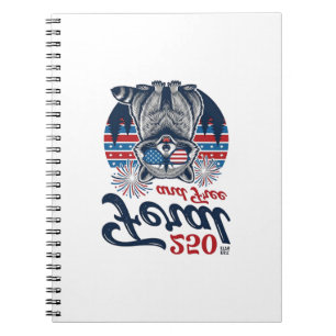 Caderno Espiral Design de vetor patriótico de guaxinim selvagem 25