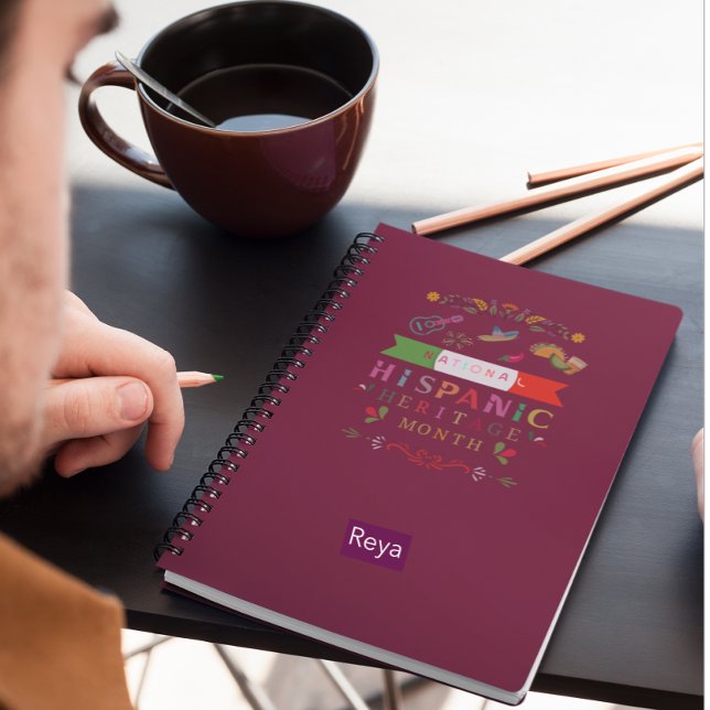 CADERNO ESPIRAL DESIGN DO MÊS DO PATRIMÔNIO HISPÂNICO NACIONAL (Criador carregado)