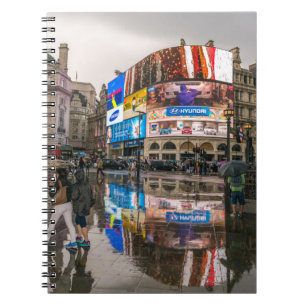 Caderno Espiral Dia chuvoso no notebook Piccadilly Circus