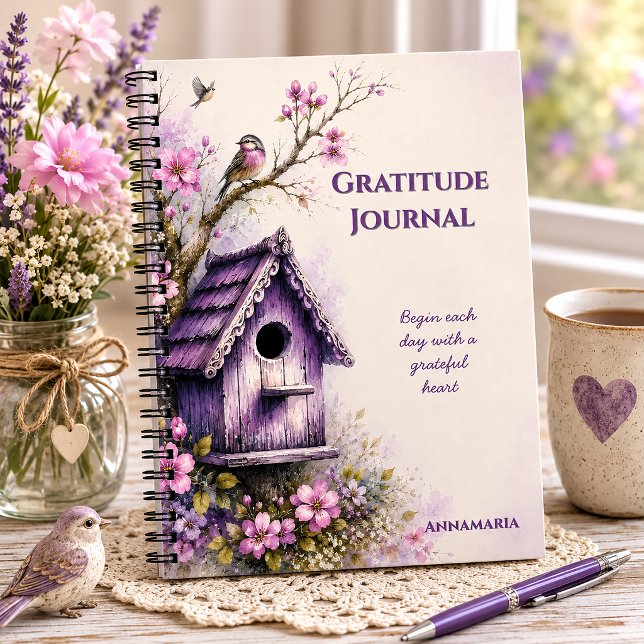 Caderno Espiral Diário de Gratidão Casa de Pássaro Roxo Rústico |  (Criador carregado)