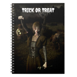 Caderno Espiral Doce ou travessura. Mulher magra carregando lanter