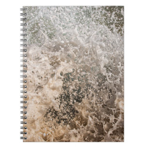 Caderno Espiral Dynamic Ocean Waves and Sea Foam Abstract