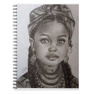 Caderno Espiral Elegante Ilustração de Retrato de Menina em Carvão
