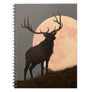Caderno Espiral Elevação majestosa dos alces e da Lua cheia de
