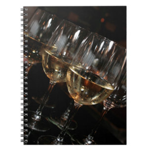 Caderno Espiral Em minha idade eu preciso vidros de vinho