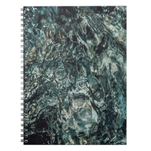 Caderno Espiral Espalho de água em fotografia de aproximação
