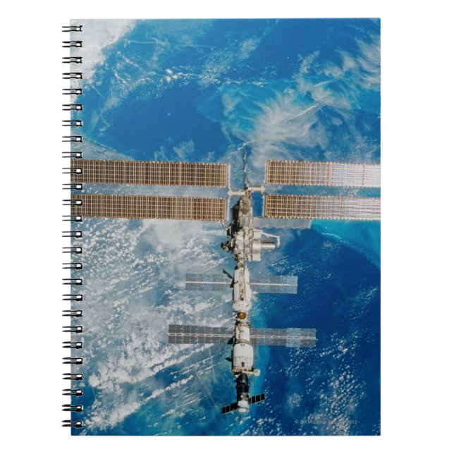 Caderno Espiral Estação Espacial (Frente)