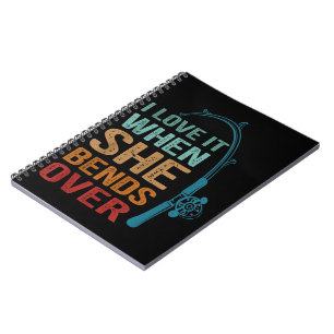 Caderno Espiral Eu Adoro Quando Ela Se Aproxima, Pescaria Engraça
