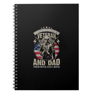 Caderno Espiral eu tenho dois títulos veterano e pai e eu os rolo