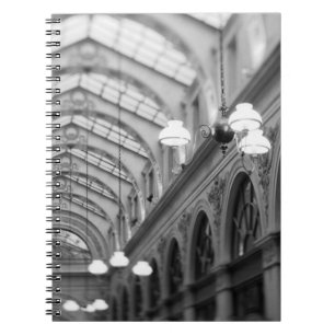 Caderno Espiral Europa, França, Paris. Interior, Galerie