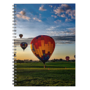 Caderno Espiral Festival do Balão de Ar Quente em um lindo Céu N