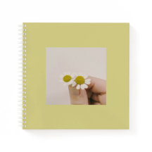 Caderno Espiral Fingertip Daisy – Estética Suave