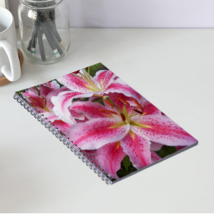 Caderno Espiral Floral de lírios orientais cor-de-rosa