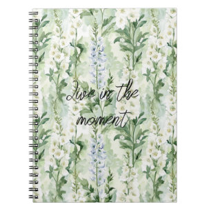 Caderno Espiral Flores de Delphinium Brancas Lavanda