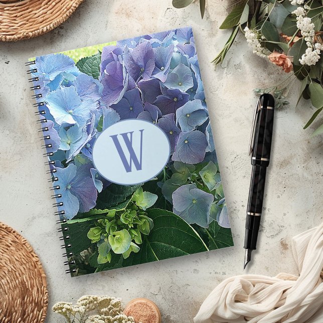 Caderno Espiral Flores de Hydrangea Azul Monograma Inicial (Criador carregado)