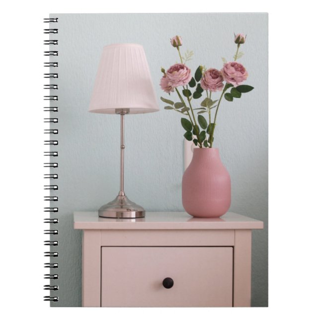 Caderno Espiral Flores | Rosas cor-de-rosa pálidas no Suporte da N (Frente)
