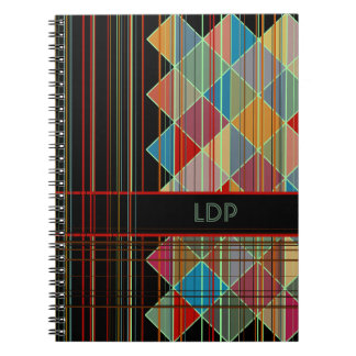 Caderno Espiral Formas de Triângulo Listrado com Iniciais em Preto
