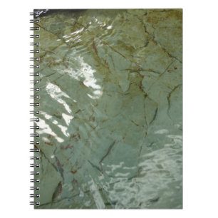 Caderno Espiral Foto da Natureza do Rochedo Coberto por Água