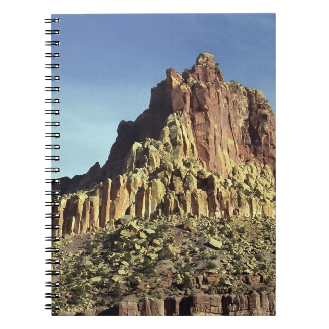Caderno Espiral Foto de Paisagem de Pico do Desert Rock Mountain (Frente)